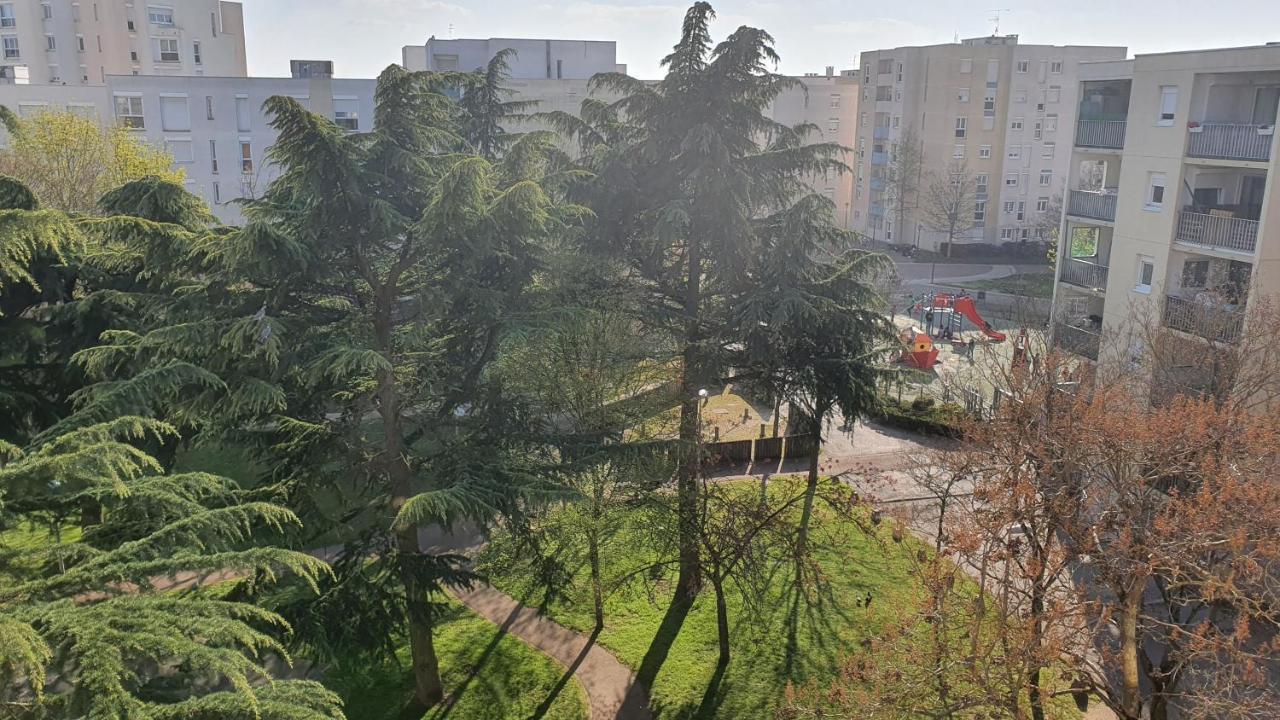 Dans Grand Appart De 113M2 Proche Paris Creil Exteriör bild